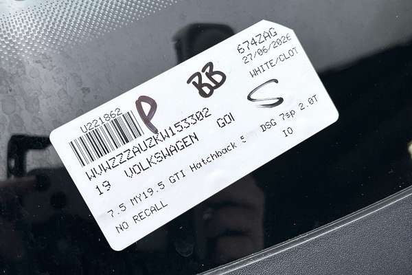 2019 Volkswagen Golf GTI 7.5 thumb-23