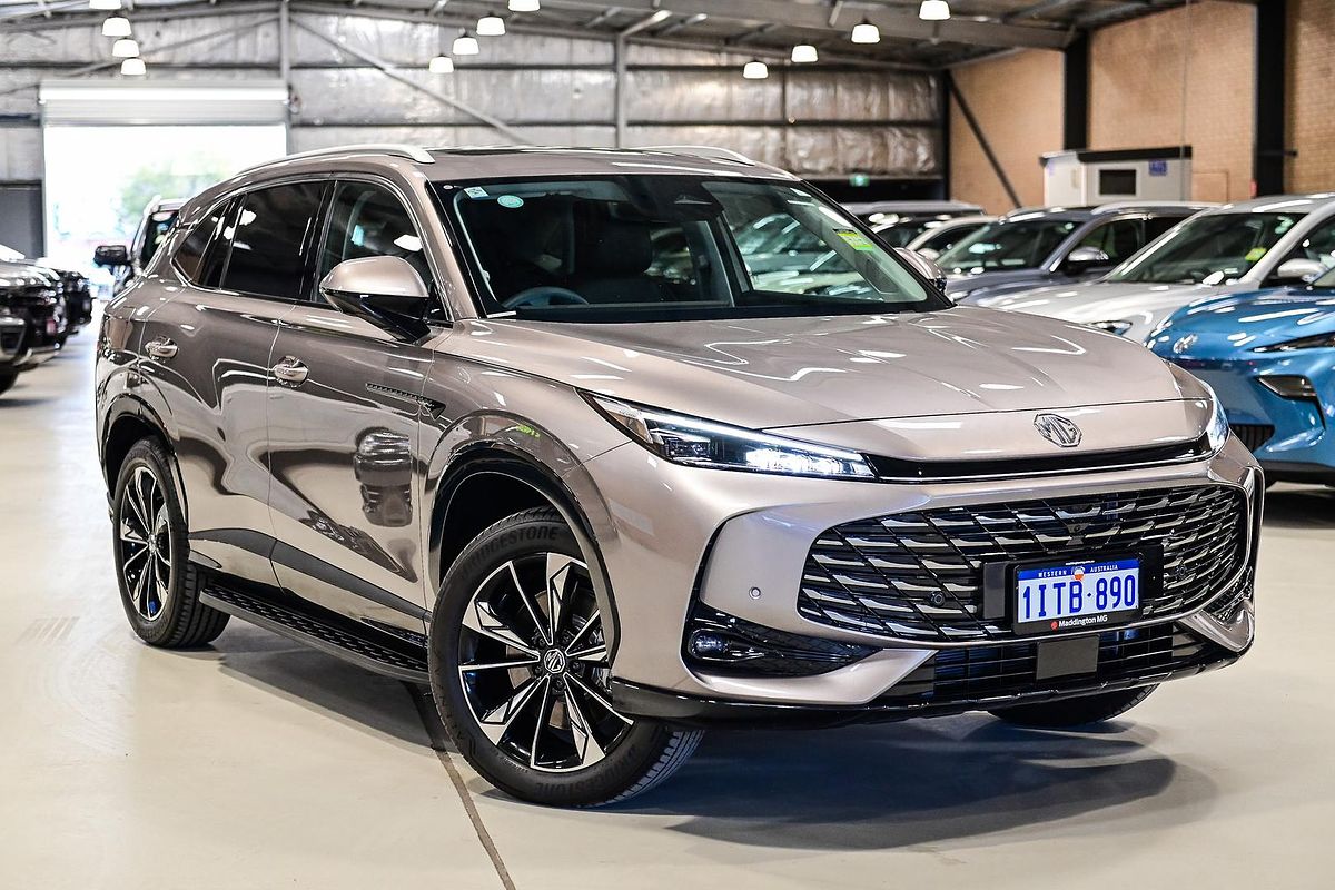 2025 MG HS Super Hybrid Essence AS33P