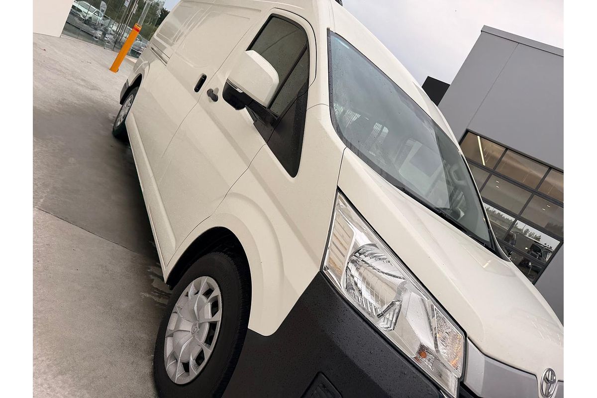 2019 Toyota Hiace GDH320R ELWB High Roof