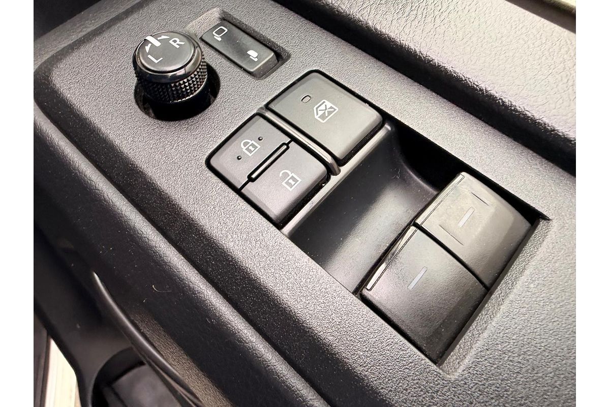 2019 Toyota Hiace GDH320R ELWB High Roof