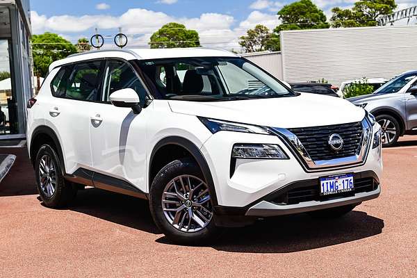 2025 Nissan X-TRAIL ST T33