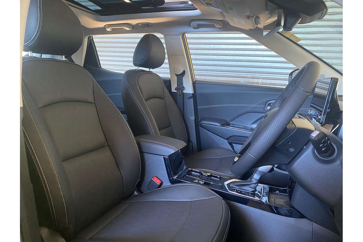 XUV 3X0 AX7L PM AT EXP ZY