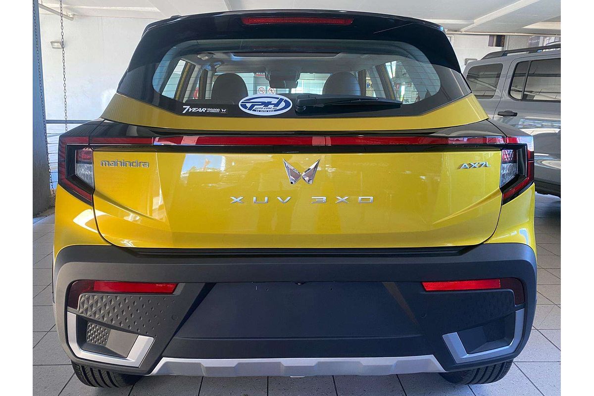 XUV 3X0 AX7L PM AT EXP ZY