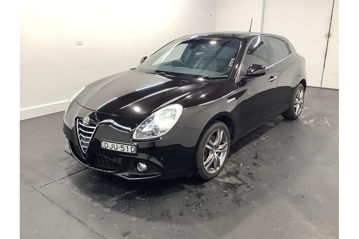 2016 Alfa Romeo Giulietta Distinctive Series 1