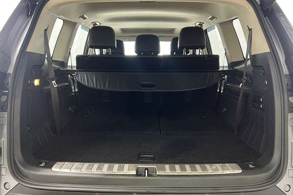 2022 LDV D90 Executive SV9A thumb-11