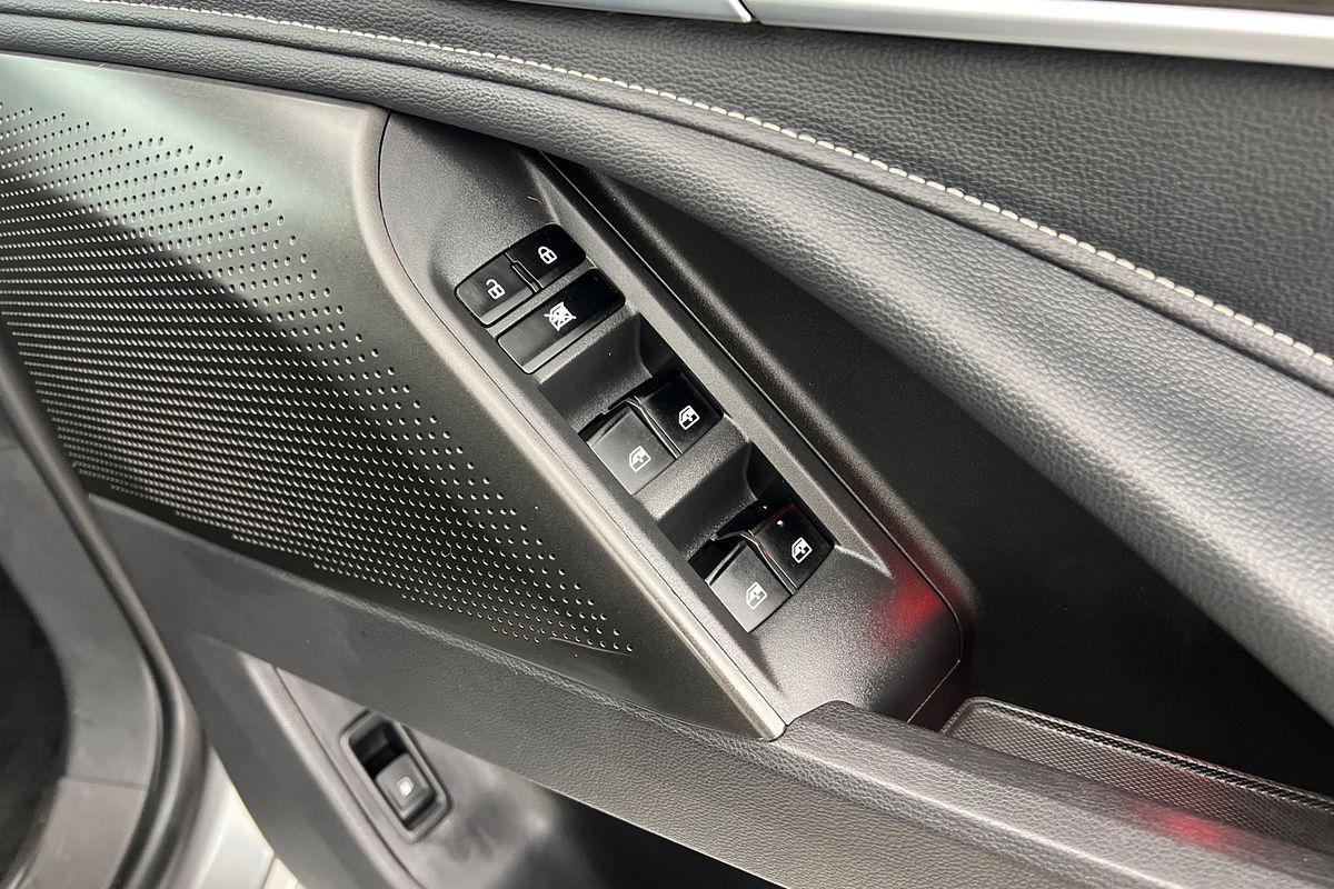 2022 LDV D90 Executive SV9A