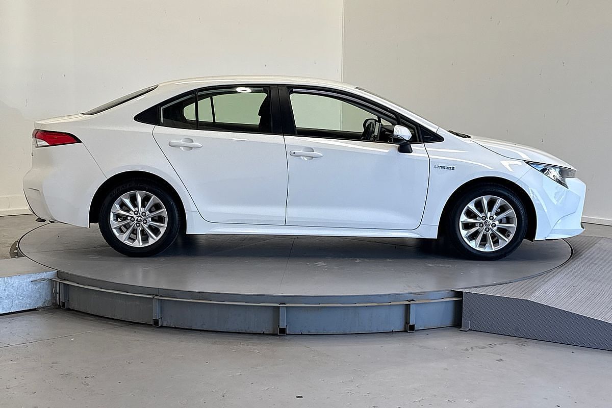 2022 Toyota Corolla Ascent Sport Hybrid ZWE211R