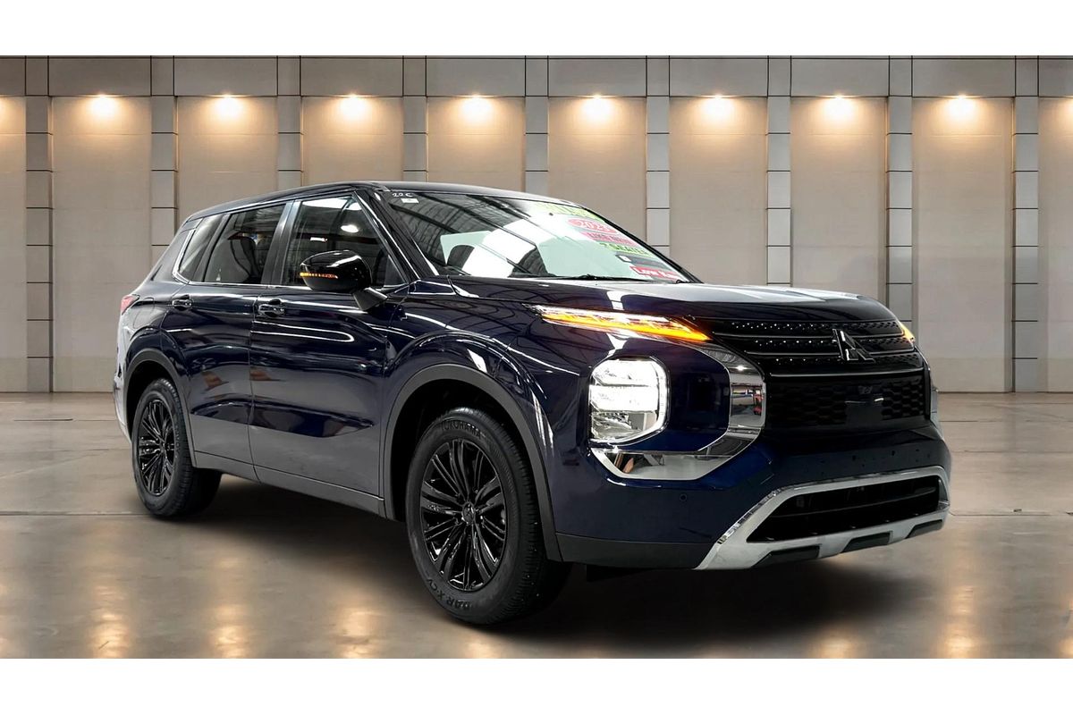 2023 Mitsubishi Outlander ES ZM