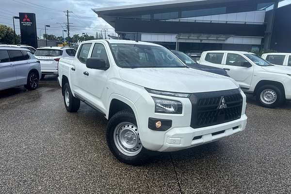 2025 Mitsubishi Triton GLX MV 4X4