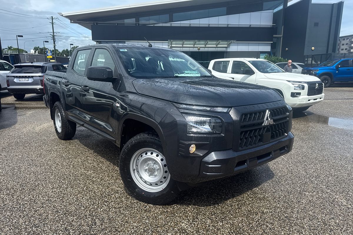 2025 Mitsubishi Triton GLX MV 4X4
