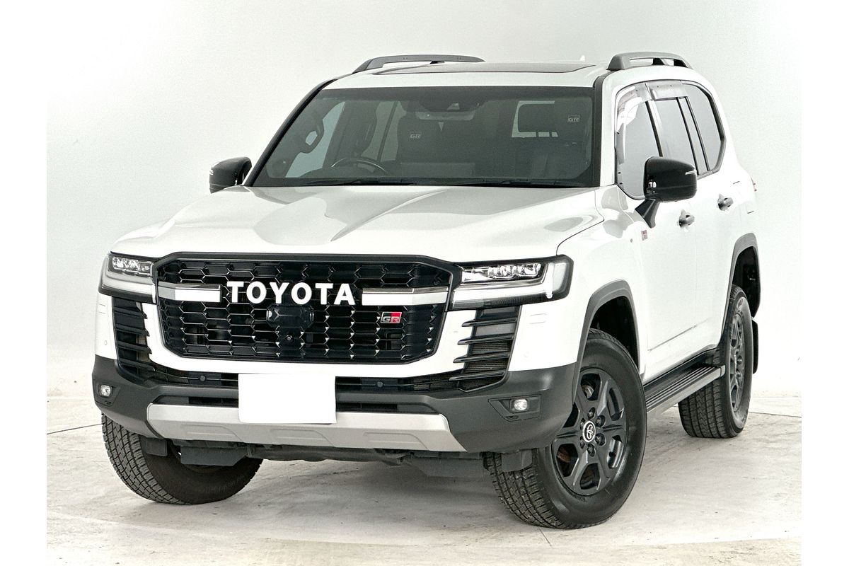 2023 Toyota Landcruiser GR Sport FJA300R