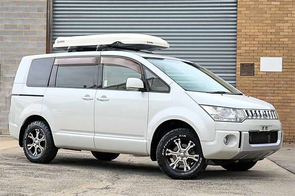 2013 Mitsubishi Delica CHAMONIX CV1W