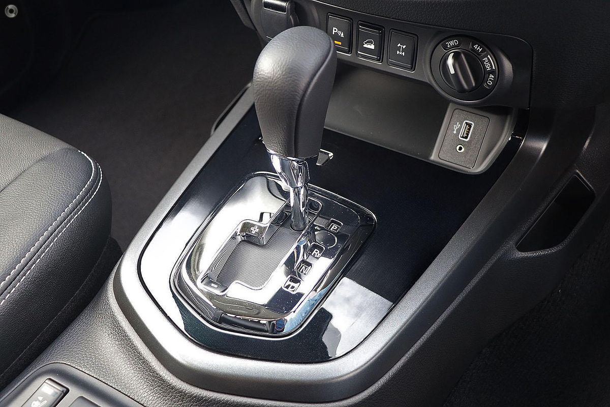 2025 Nissan Navara PRO-4X D23 4X4