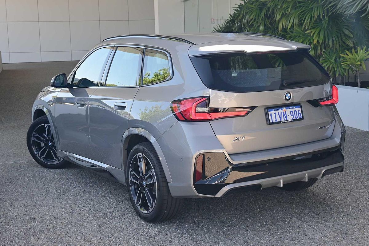 2025 BMW X1 xDrive20i M Sport U11