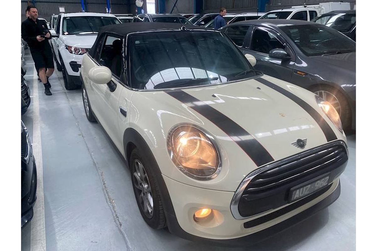 2018 MINI Convertible Cooper F57