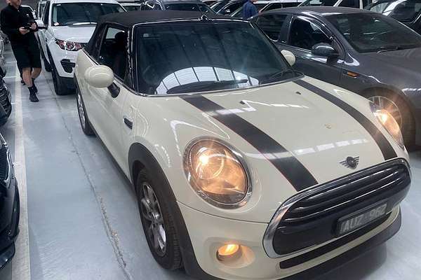 2018 MINI Convertible Cooper F57