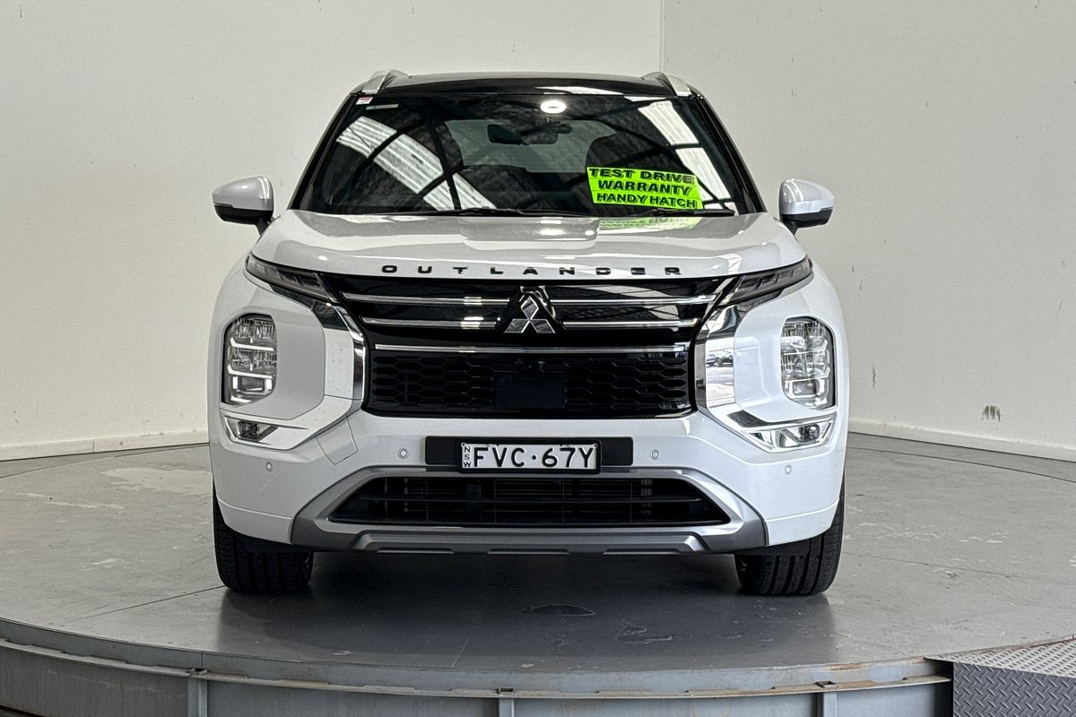 2025 Mitsubishi Outlander Exceed Tourer ZM