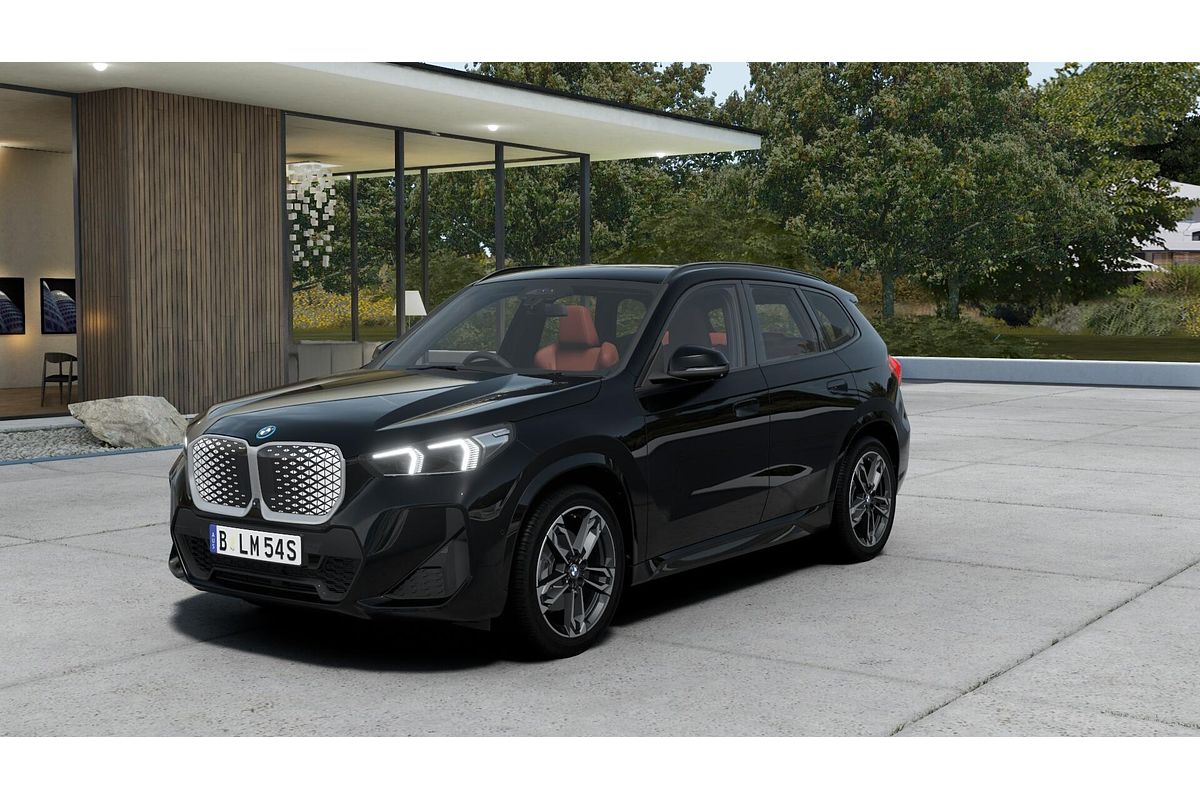 2025 BMW iX1 xDrive30 M Sport U11