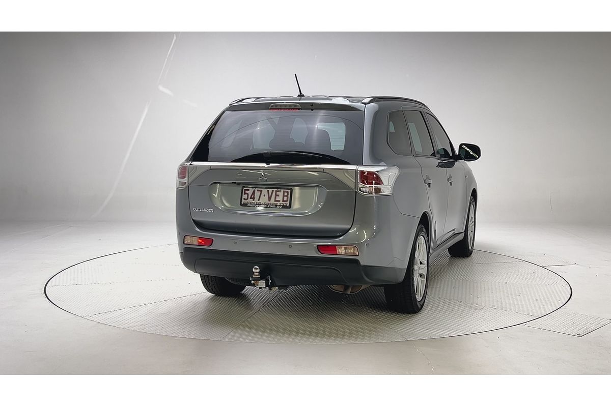 2013 Mitsubishi Outlander ES ZJ