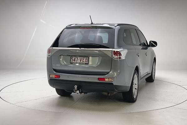 2013 Mitsubishi Outlander ES ZJ thumb-1