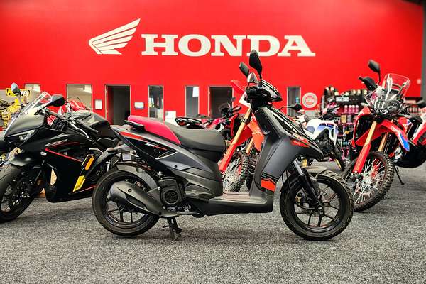 2019 Aprilia SR MT 50 MOTARD 125