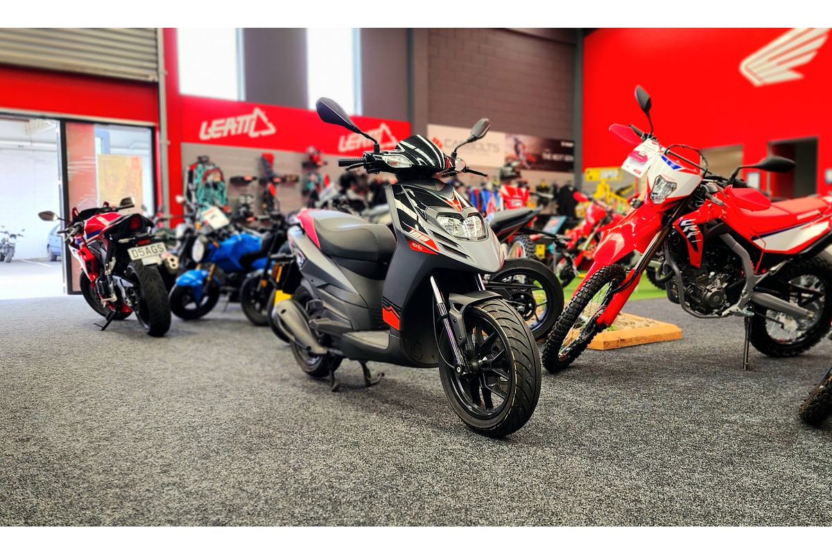 2019 Aprilia SR MT 50 MOTARD 125