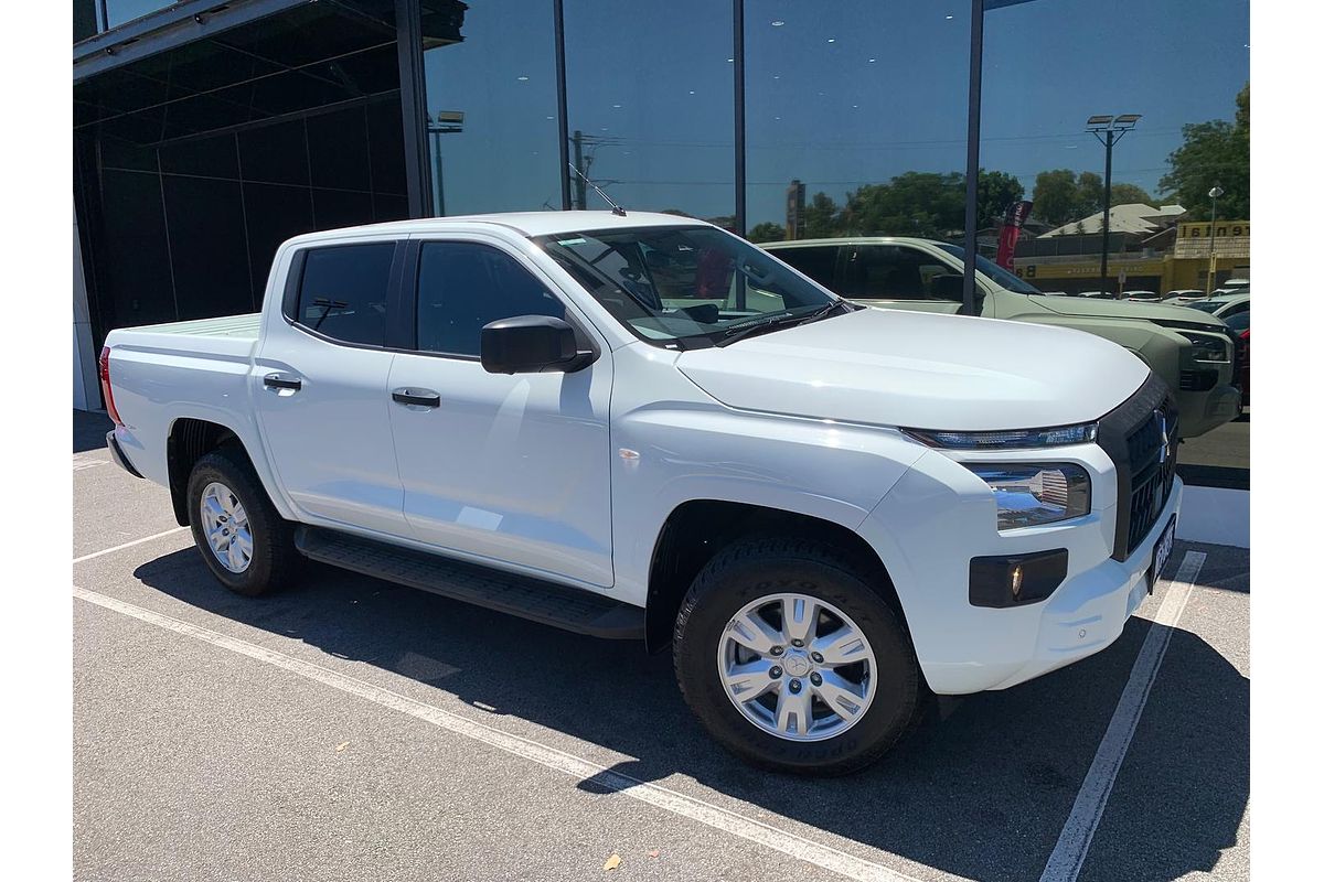 2024 Mitsubishi Triton GLX+ MV 4X4
