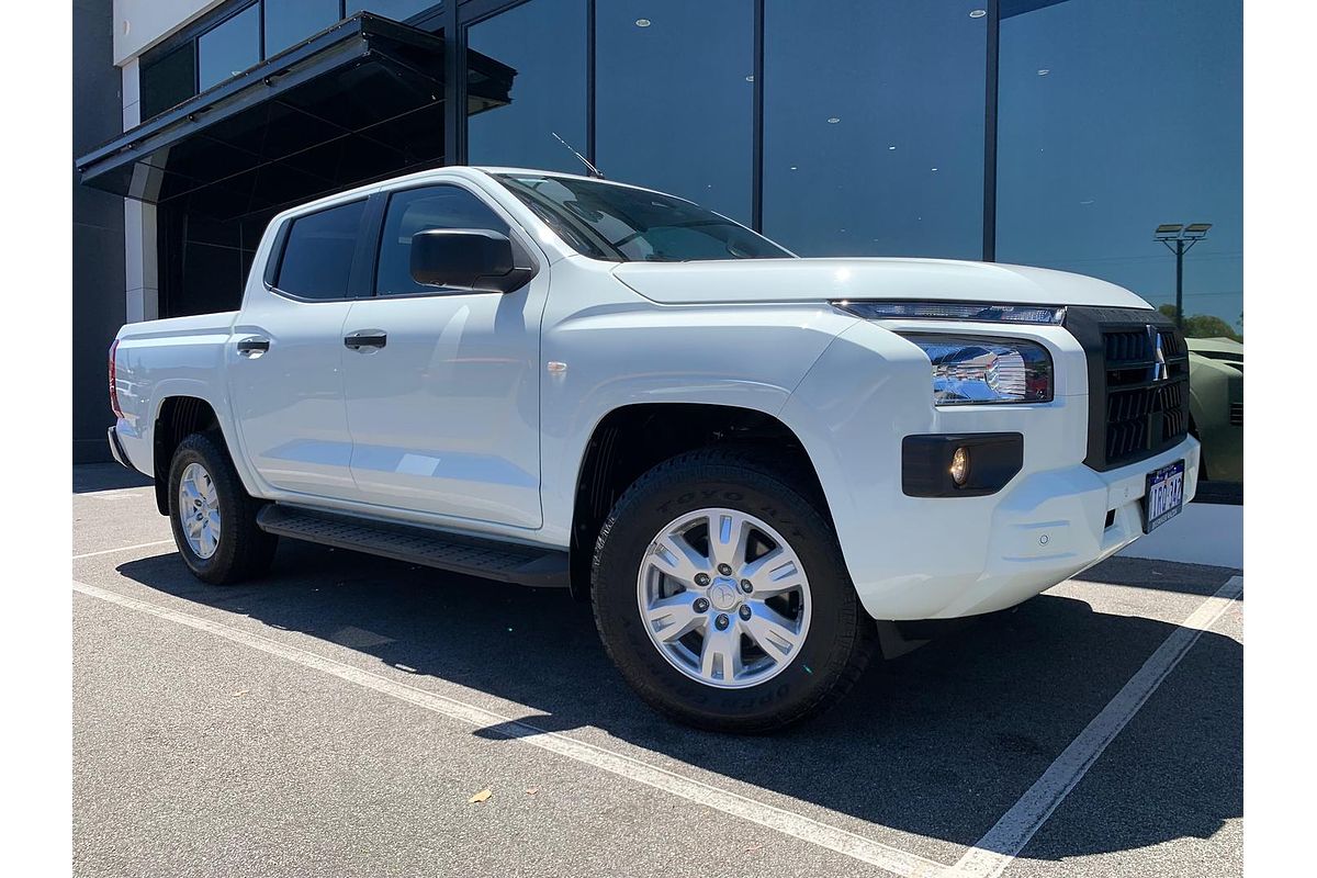 2024 Mitsubishi Triton GLX+ MV 4X4