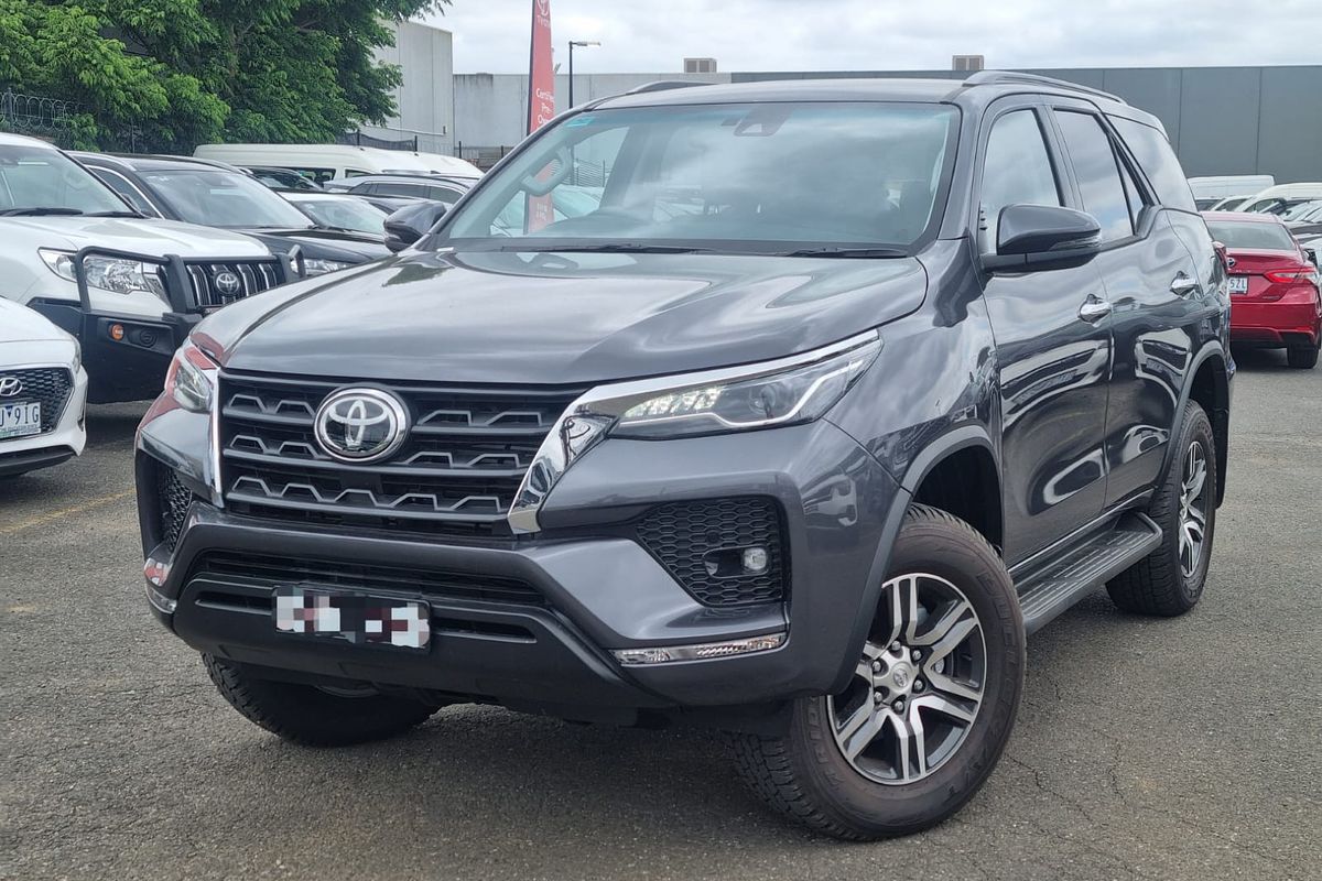 2025 Toyota Fortuner GXL GUN156R
