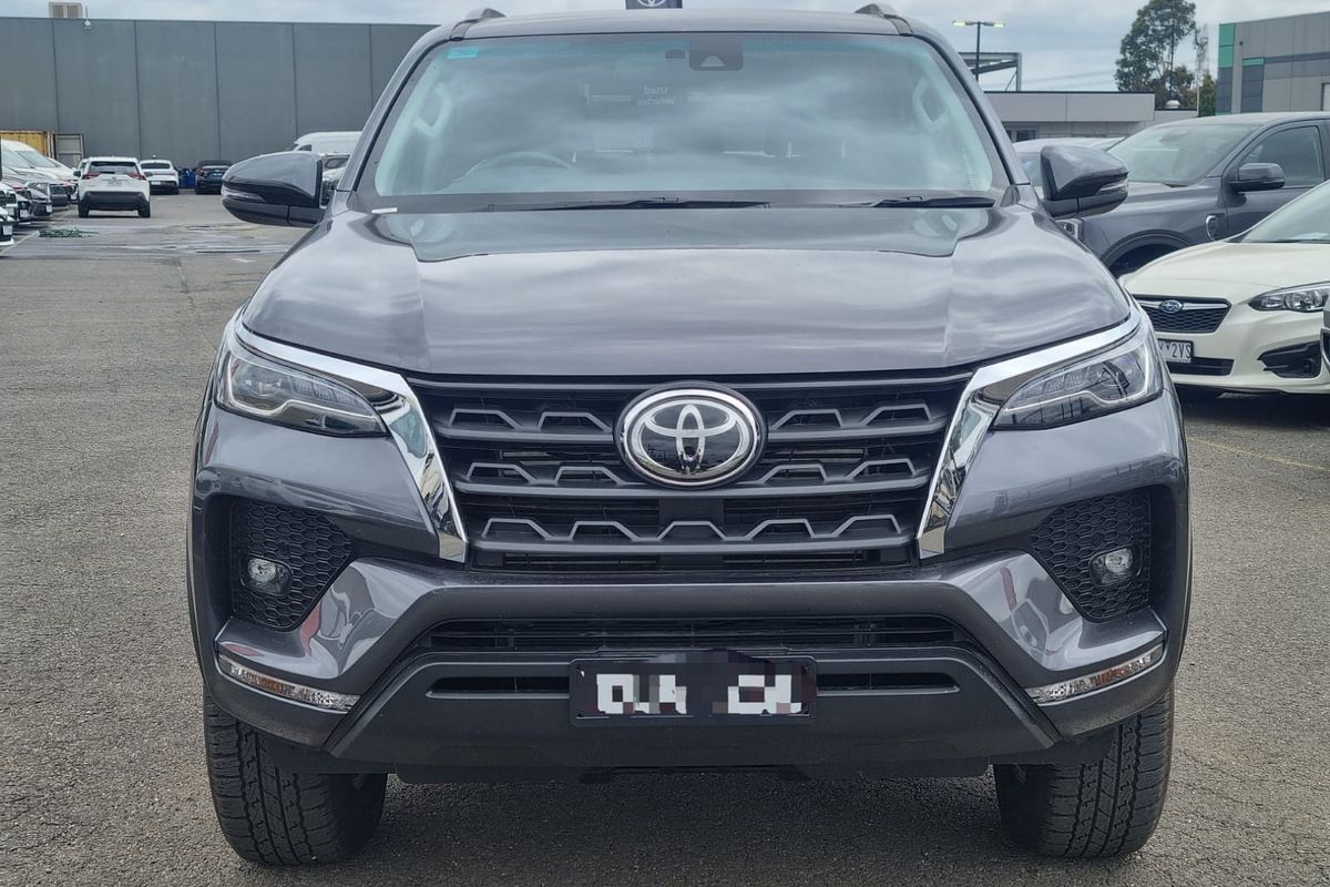 2025 Toyota Fortuner GXL GUN156R