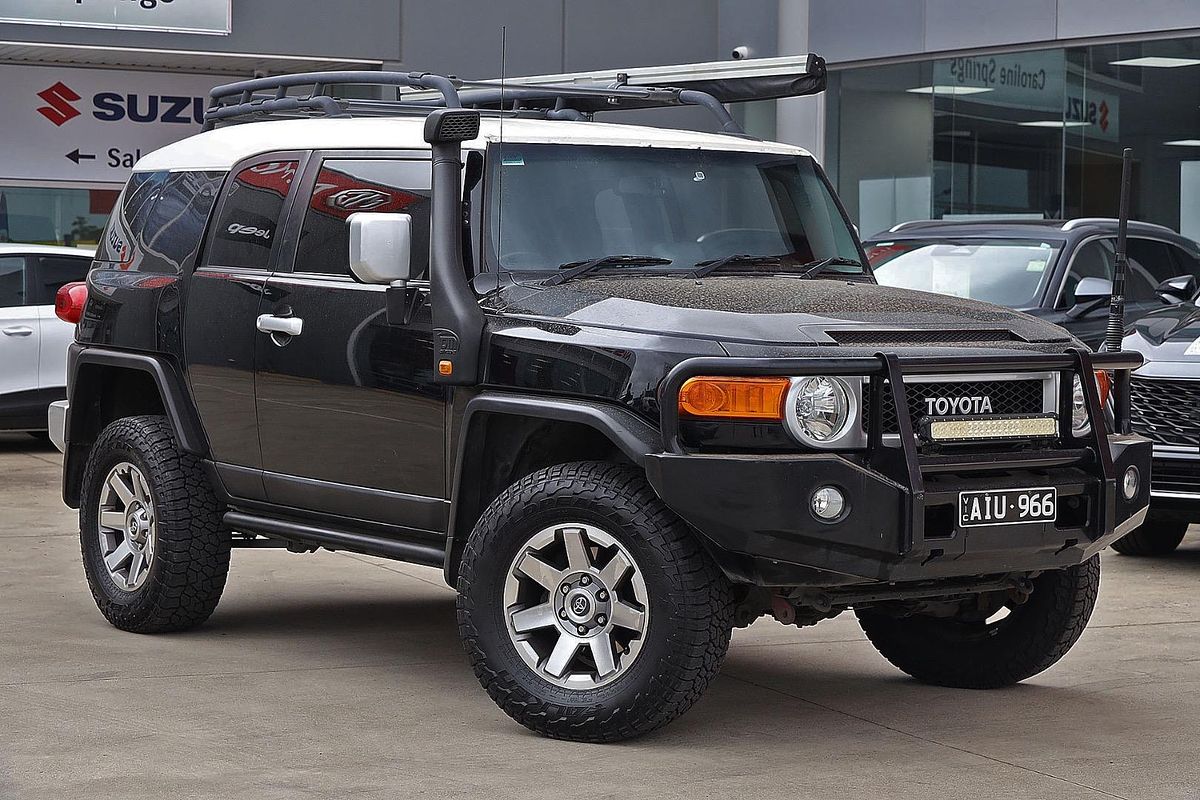 2014 Toyota FJ Cruiser GSJ15R