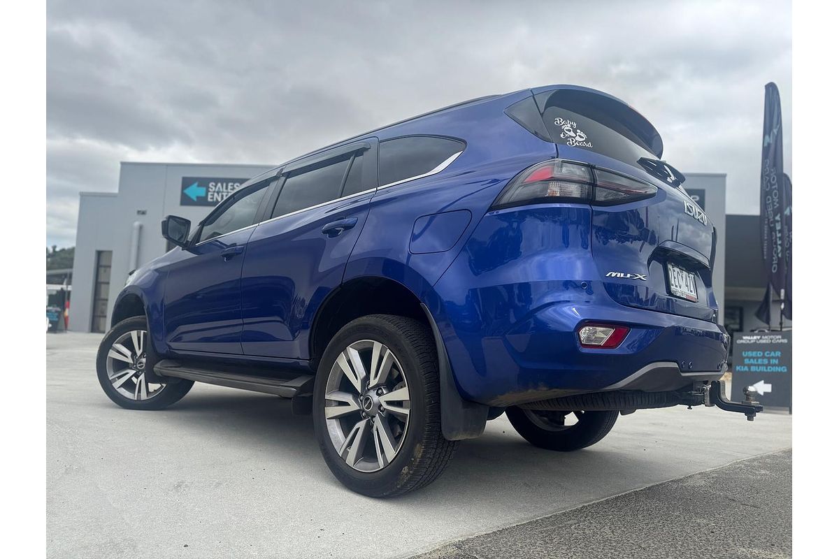 2023 Isuzu MU-X LS-T