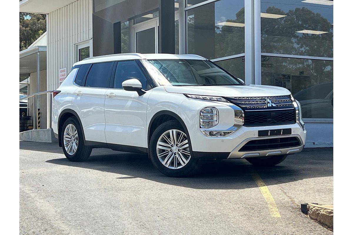 2022 Mitsubishi Outlander LS ZM