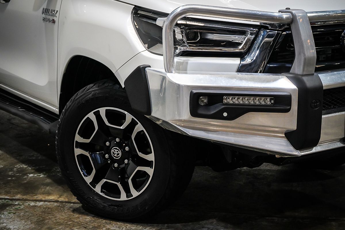 2022 Toyota Hilux SR5 GUN126R 4X4