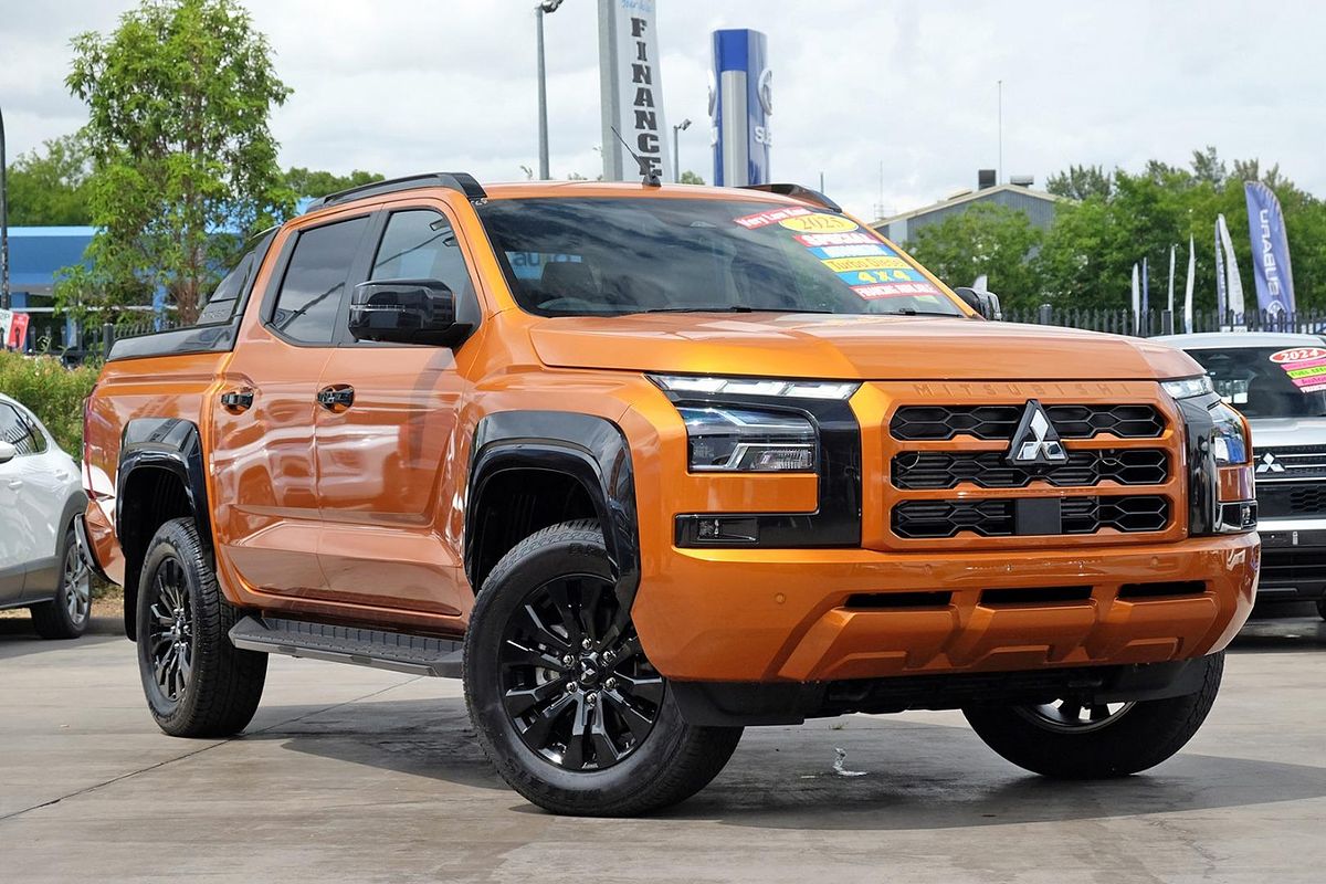 2025 Mitsubishi Triton GSR MV 4X4