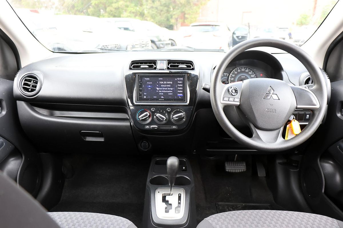 2019 Mitsubishi Mirage ES LA