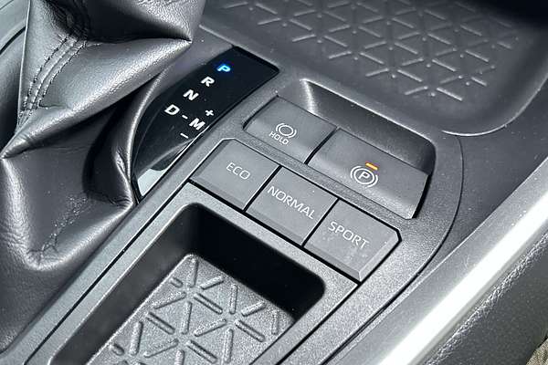 2023 Toyota RAV4 GX MXAA52R thumb-17