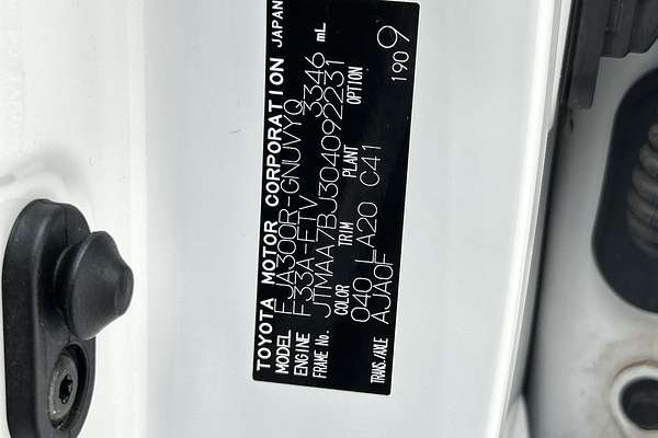 2024 Toyota Landcruiser Sahara FJA300R thumb-23