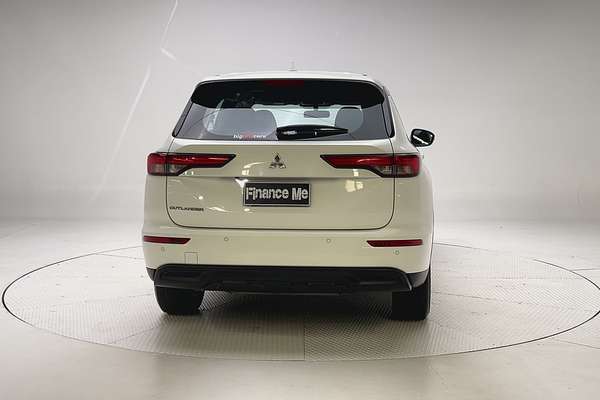 2024 Mitsubishi Outlander ES ZM thumb-6