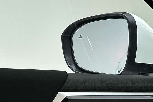 2024 Mitsubishi Outlander ES ZM thumb-17