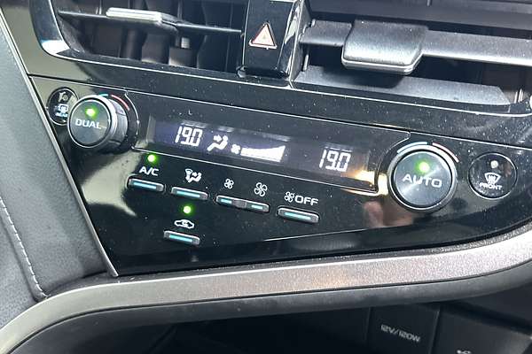 2022 Toyota Camry Ascent AXVH70R thumb-15