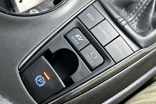 2022 Toyota Camry Ascent AXVH70R thumb-16