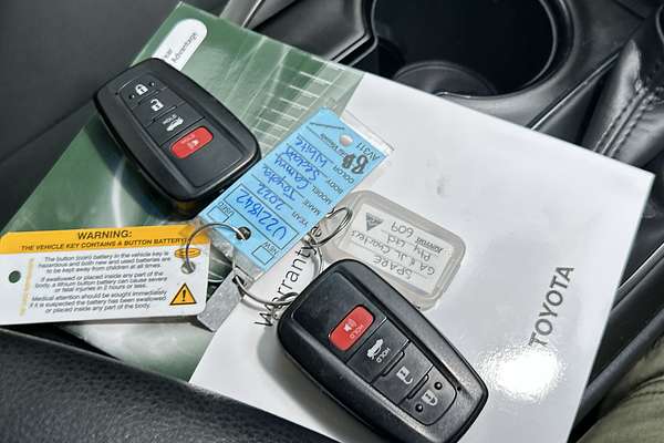 2022 Toyota Camry Ascent AXVH70R thumb-22