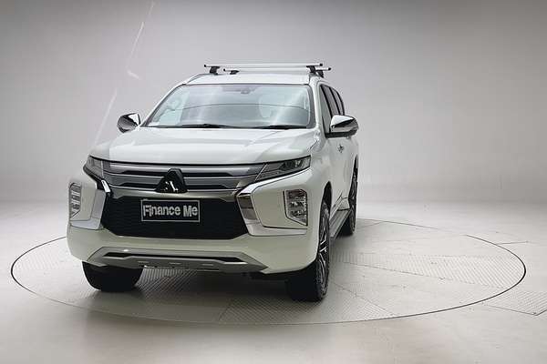 2020 Mitsubishi Pajero Sport Exceed QF thumb-2