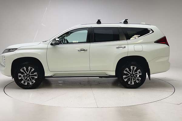 2020 Mitsubishi Pajero Sport Exceed QF thumb-4