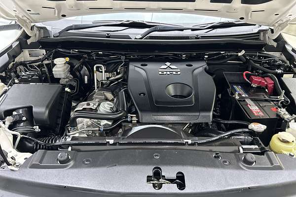 2020 Mitsubishi Pajero Sport Exceed QF thumb-10