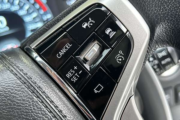 2020 Mitsubishi Pajero Sport Exceed QF thumb-17