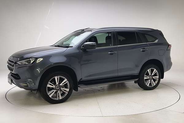 2022 Isuzu MU-X LS-T thumb-3