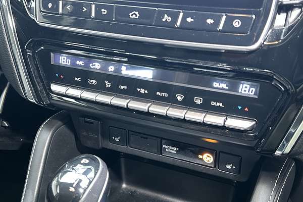 2022 Isuzu MU-X LS-T thumb-16