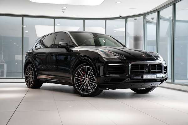 2021 Porsche Cayenne GTS 9YA
